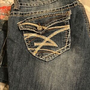 Amethyst Jeans Blue with Decorative Back Pocket